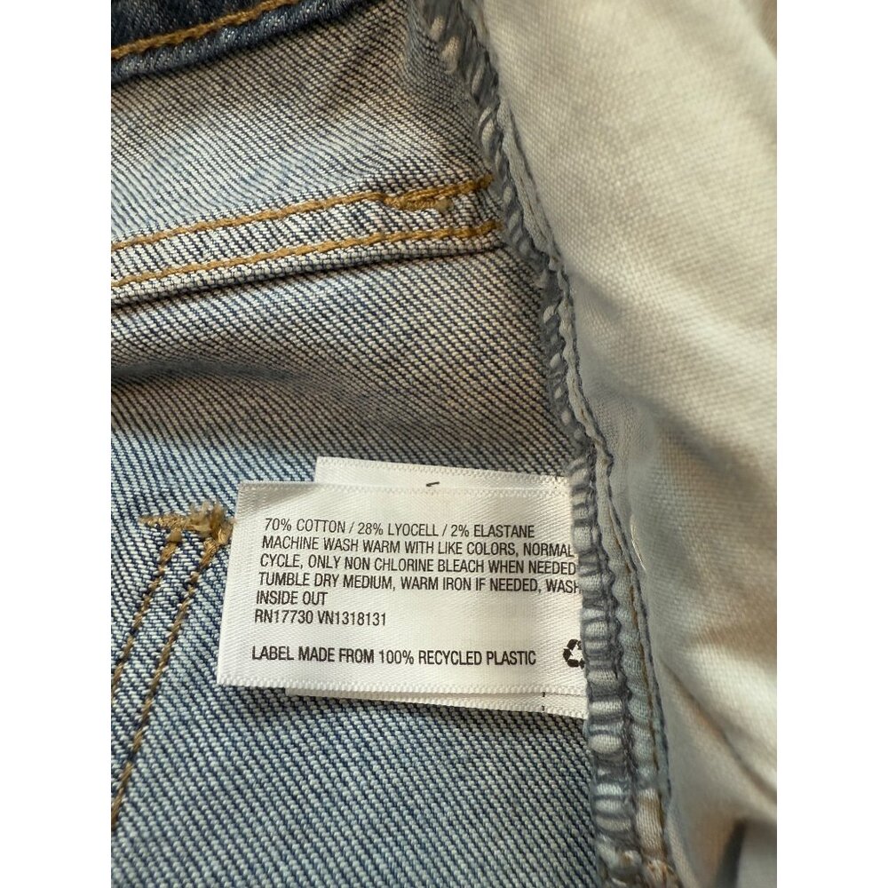 Universal Threads Womens Ankle Bootcut Jeans Size… - image 9